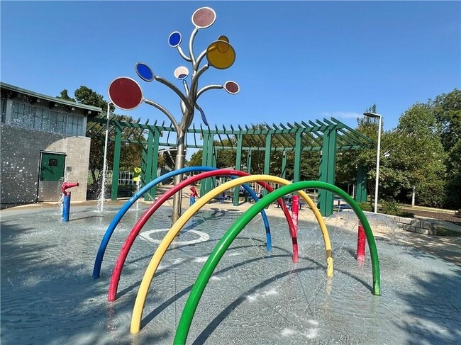 Building Photo - 976 Dunning St SE