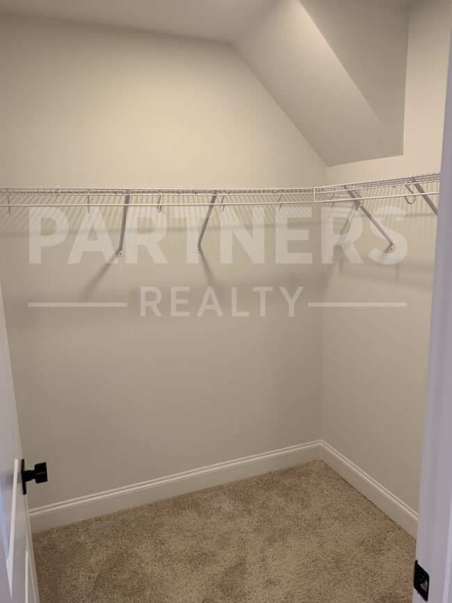 Building Photo - 5812 Blevins Cir