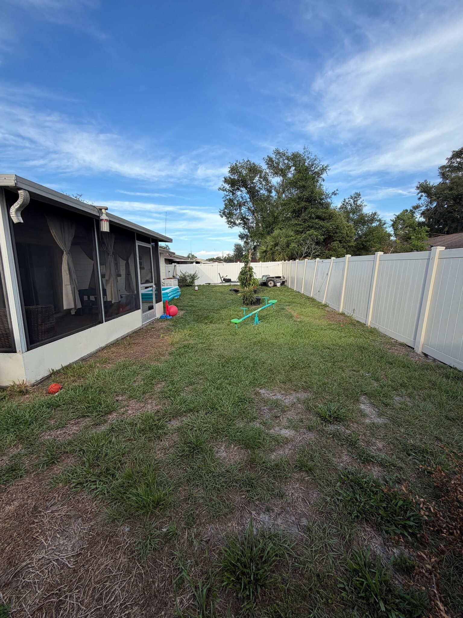 Building Photo - 819 Pebblewood Dr