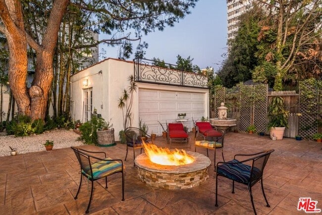 Building Photo - 6335 Warner Dr