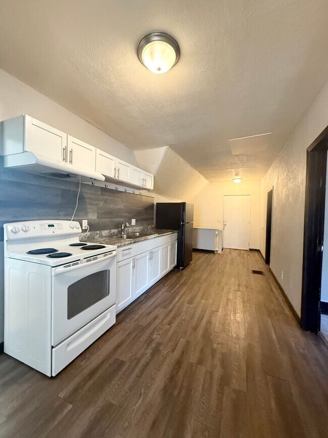 Primary Photo - 1336 S 30th Ave