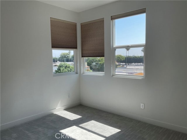 Building Photo - 1415 W Bushell St