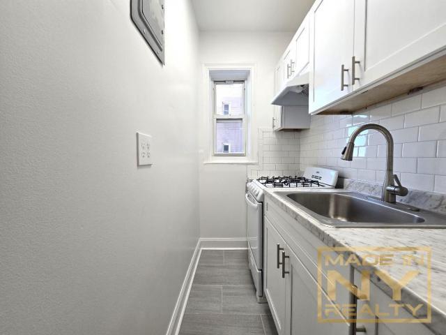 Building Photo - 1 bedroom in Belle Harbor NY 11694