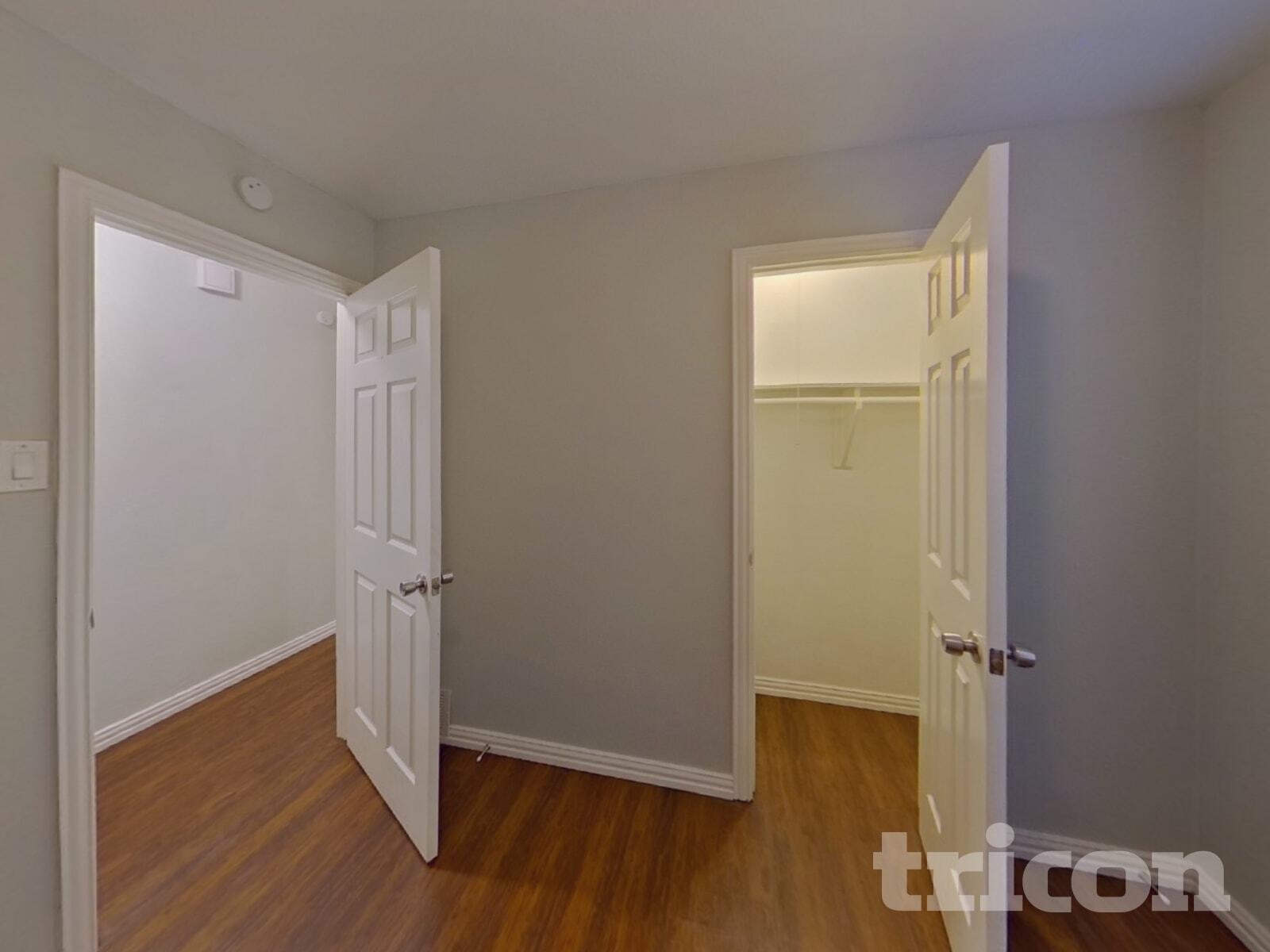 Building Photo - 126 Tharp St