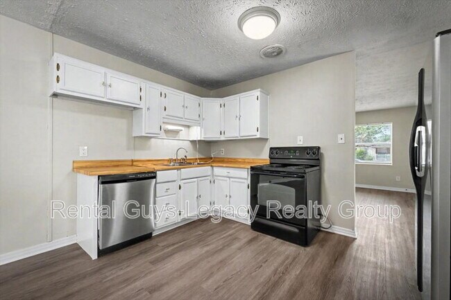 Building Photo - 10545 Citrus Ln