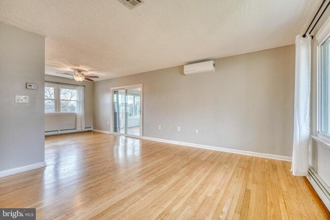 Building Photo - 1400 Mt Airy Rd