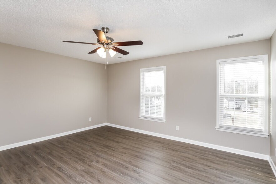 Building Photo - 4195 Hidden Meadow Cir