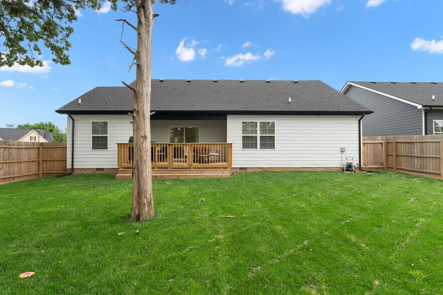 Building Photo - 668 Pleasant Meadow Ln