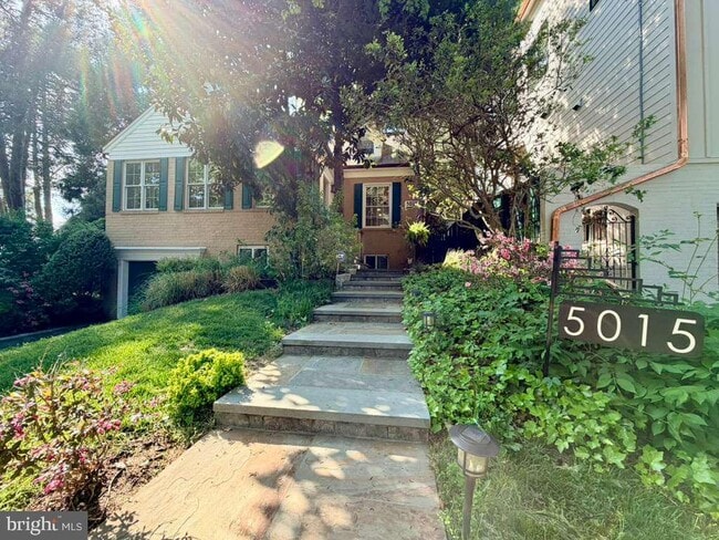 Building Photo - 5015 Fulton St NW