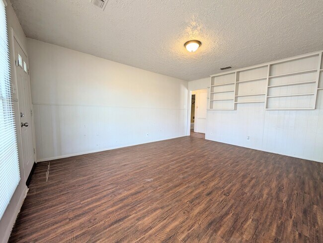 Building Photo - 9001 Indiana Ave