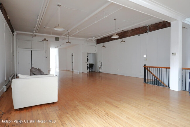 Building Photo - 314 Wall St