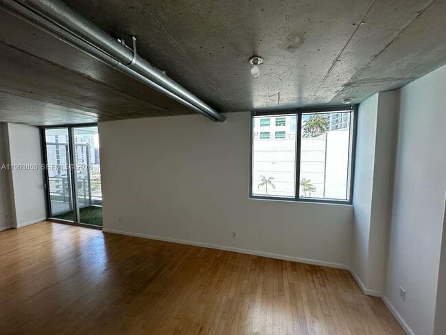 Building Photo - 690 SW 1st Ct