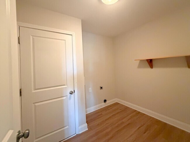 Building Photo - 1140 Orchard Dr