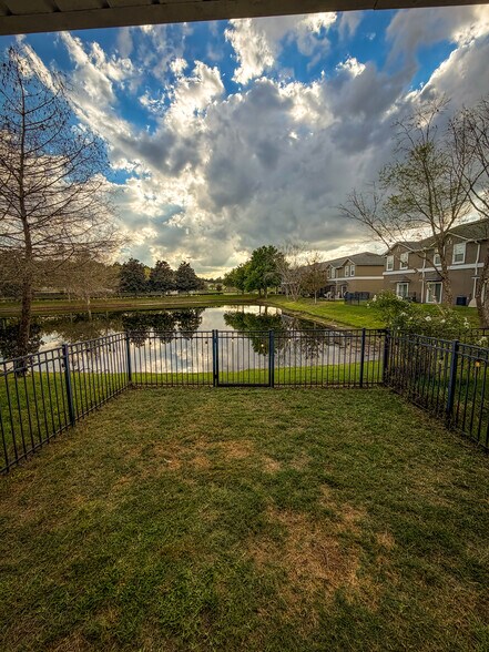 Building Photo - 209 Leese Dr