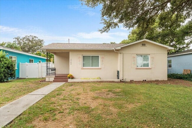 Primary Photo - 2408 18th St N
