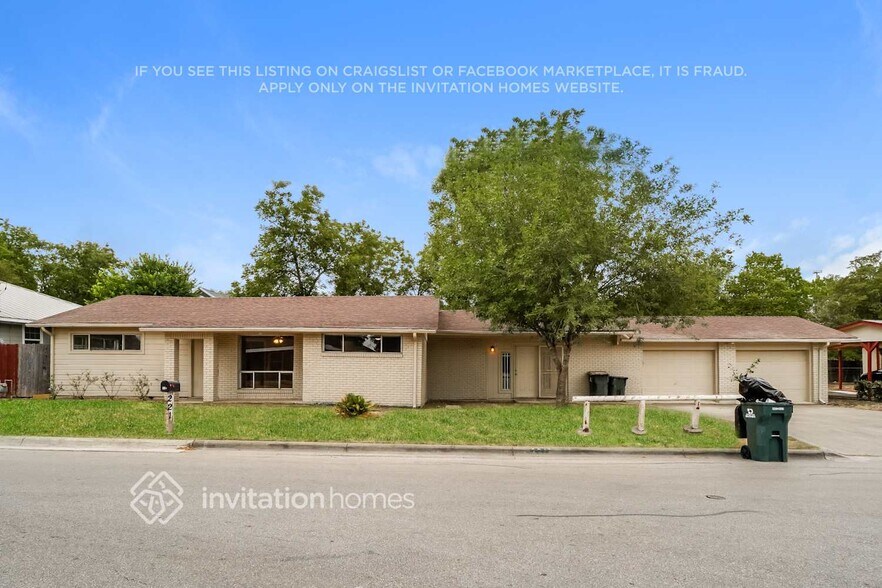 Primary Photo - 221 Ellis St