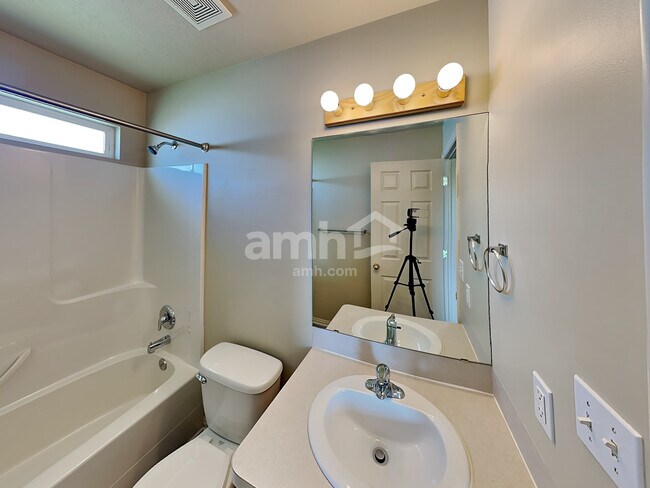 Building Photo - 2259 S 2635 W