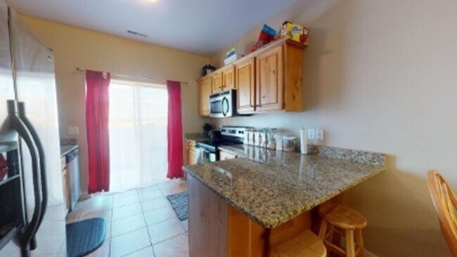 Building Photo - 576 W 1045 N