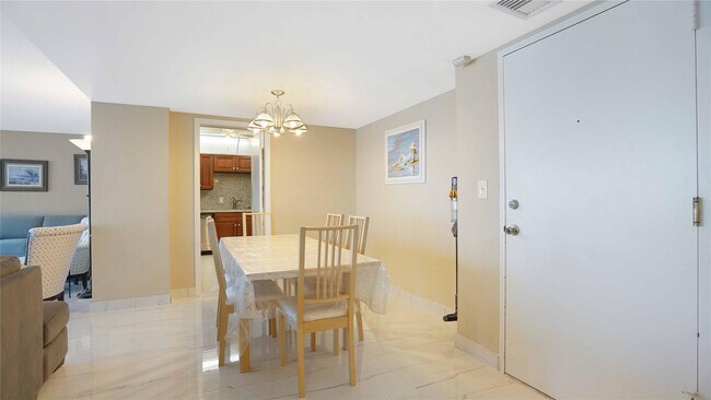 Building Photo - 4100 Galt Ocean Dr