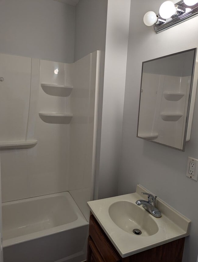 Building Photo - Three Bedroom, Single Family Home with Lot...