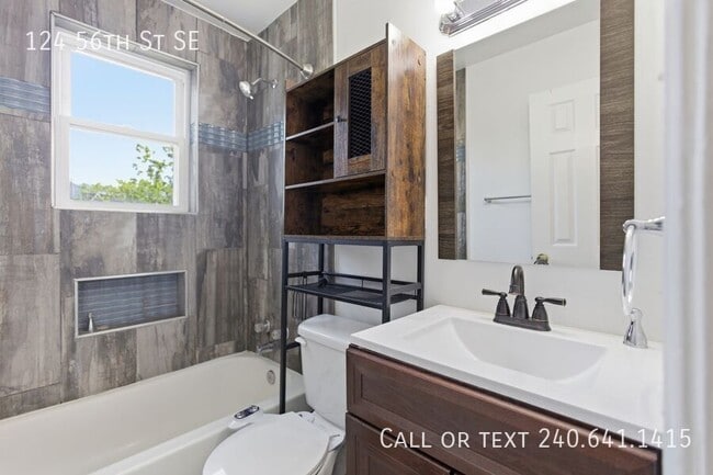 Building Photo - 124 56th St SE