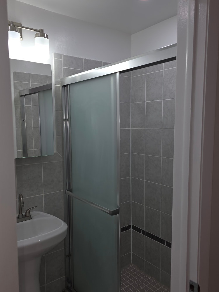 Bathroom - 826 E Capri Dr