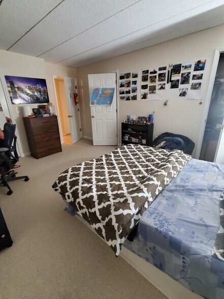 Building Photo - 16 Winter St