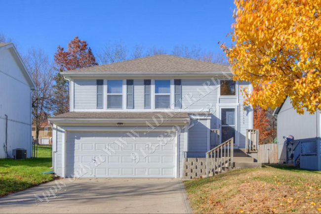 Primary Photo - Beautiful 3 Bed 2 Bath Home in North KCMO-...