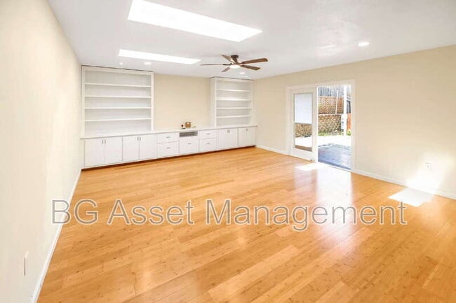 Building Photo - 1550 Kildare Way