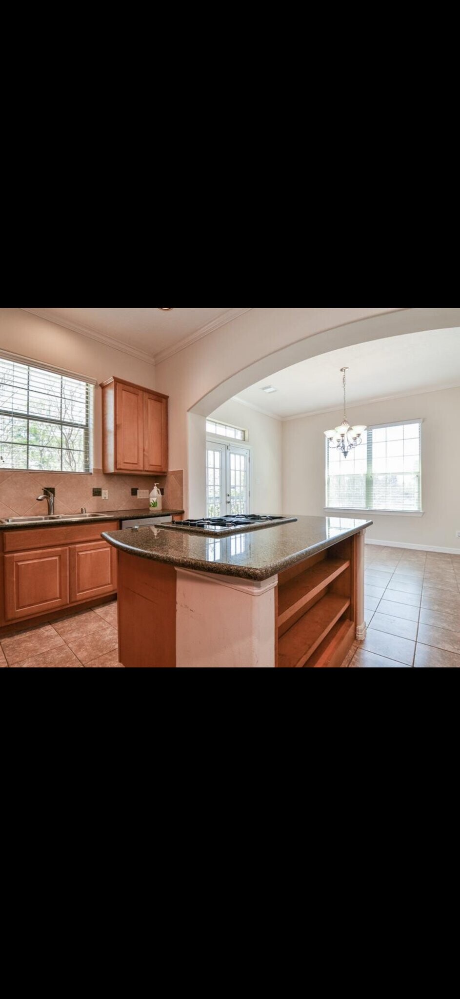 Building Photo - 8002 Stoneyway Dr