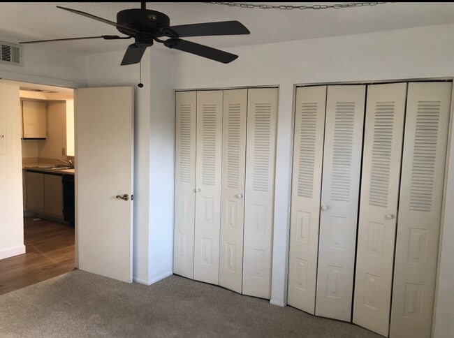 Building Photo - 19505 Quesada Ave