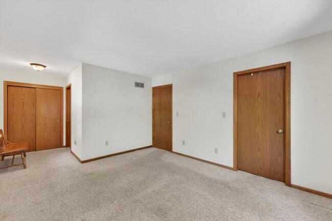 Building Photo - 11503 W Layton Ave