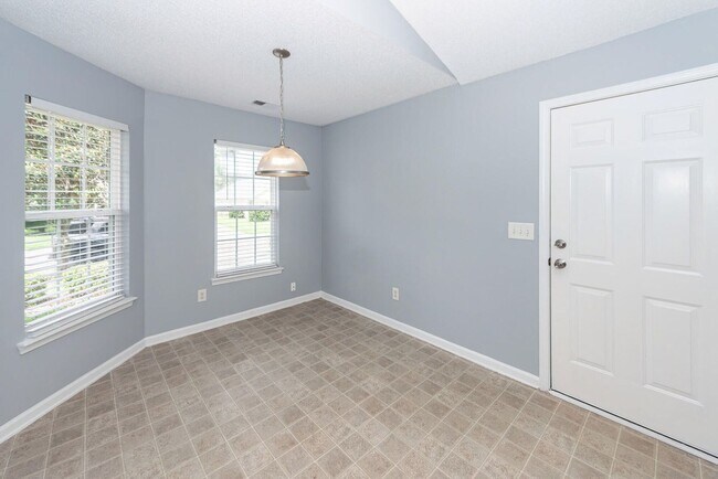 Building Photo - 248 Trickle Dr