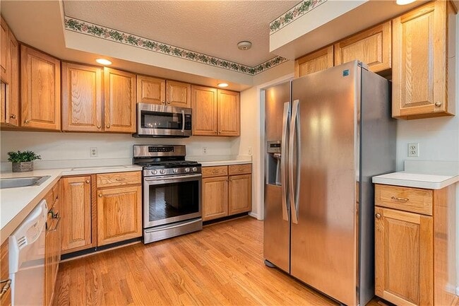 Building Photo - 94 Greenwood Park