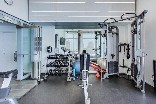 Building Photo - 600 N Fairbanks Ct