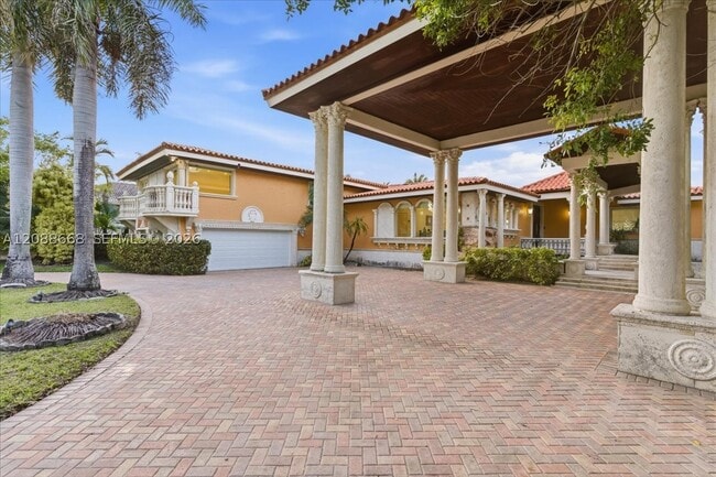 Building Photo - 1249 Biscaya Dr
