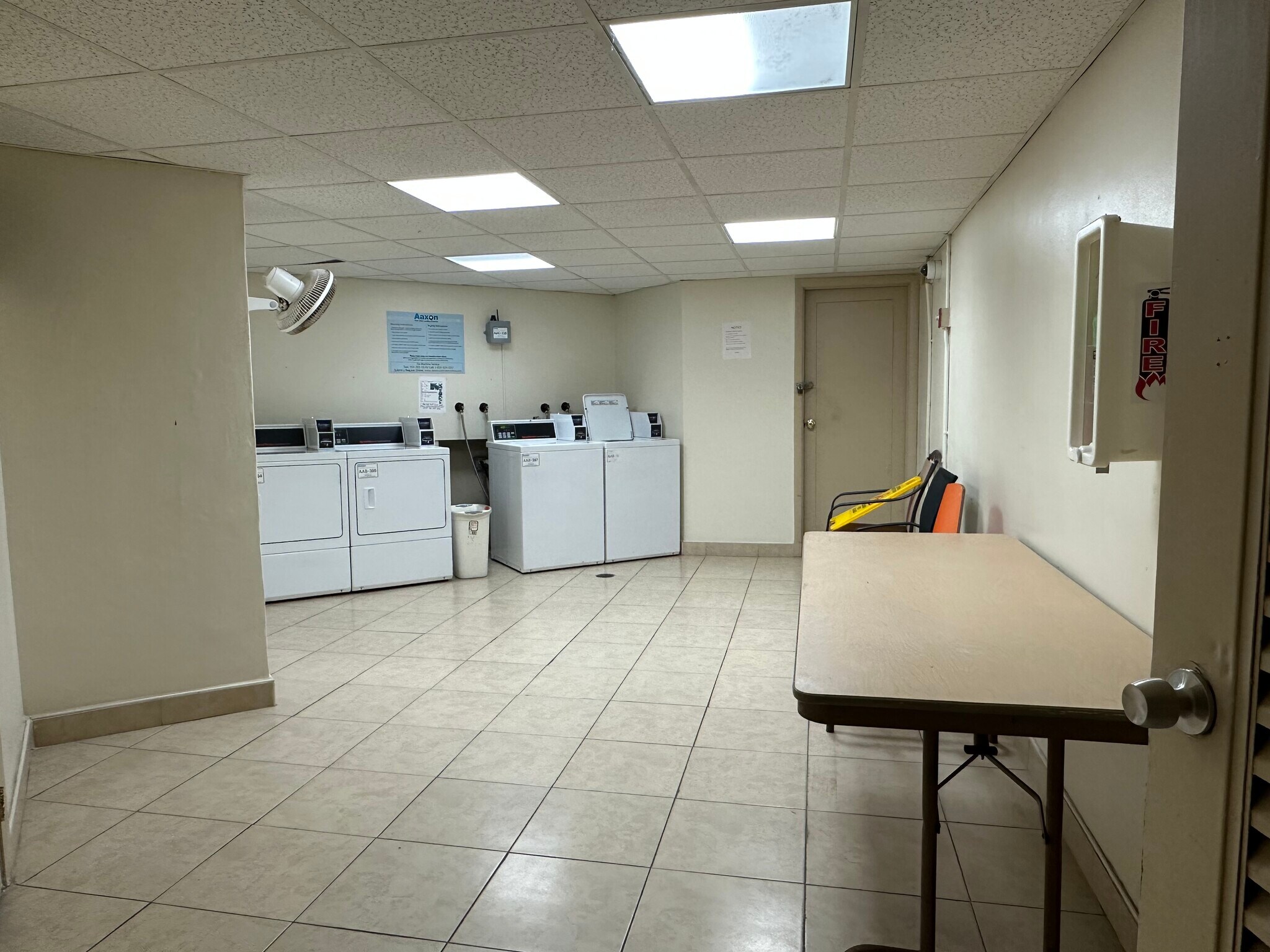 Building Photo - 5961 N Falls Circle Dr