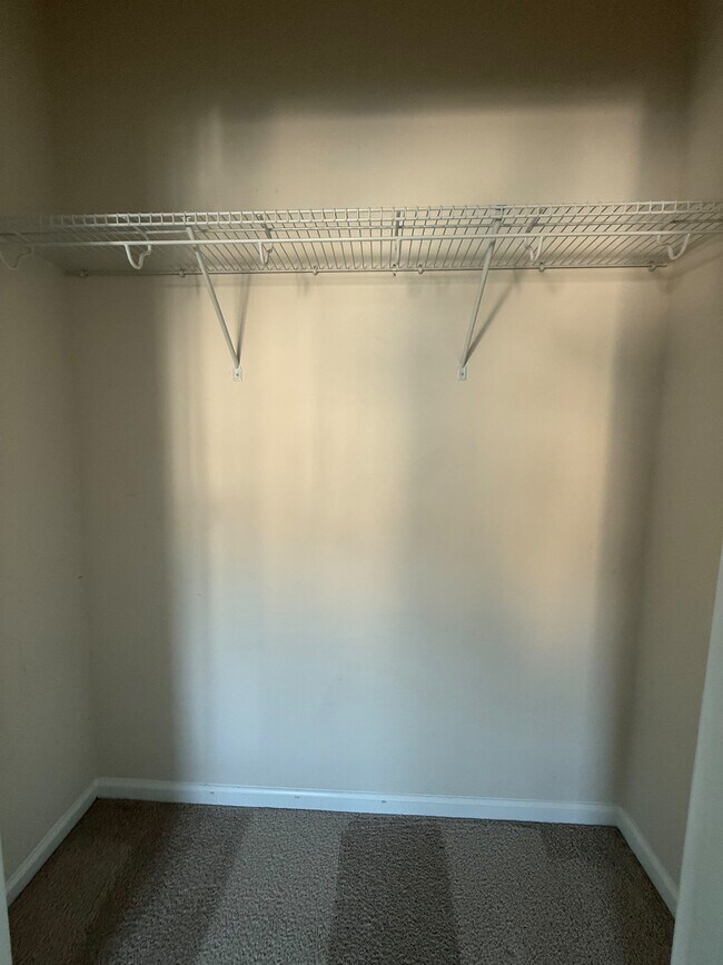Building Photo - 2246 Red Knot Ln