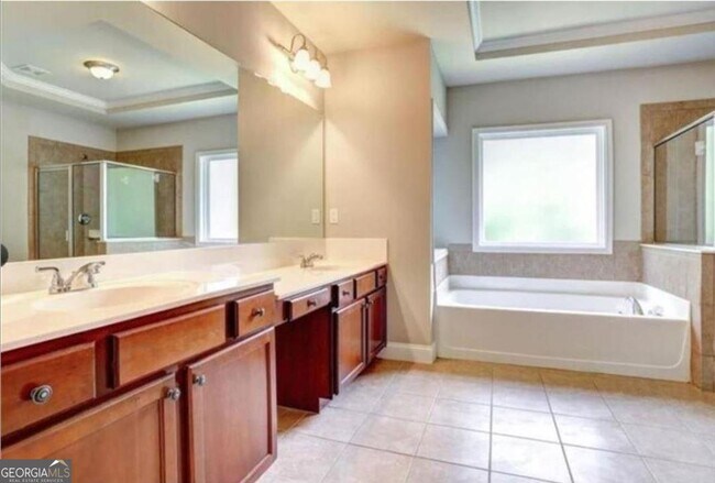 Building Photo - 12820 Doe Dr