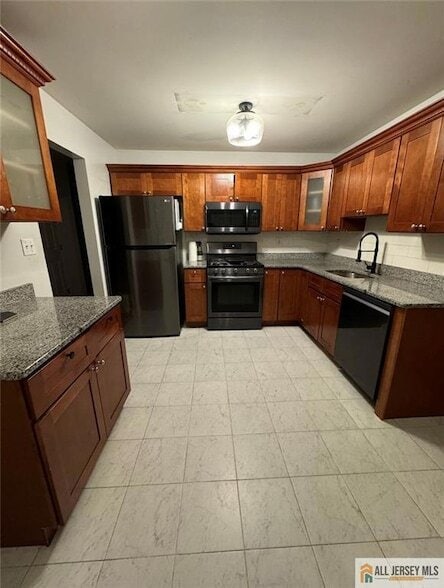 Building Photo - 1001 Cypress Ln