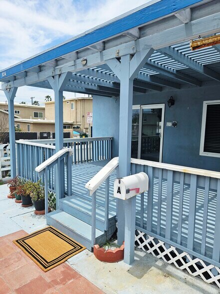 Hear the waves & feel the ocean breeze from your own large private deck. - 934 S Myers St
