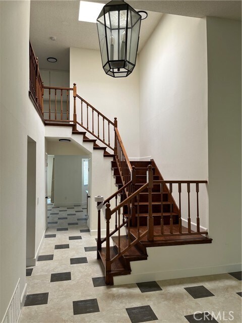 Building Photo - 320 Woodruff Dr