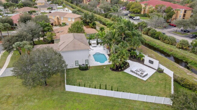 Building Photo - Sand Hills Circle, Lake Worth, FL 33463 - 4 BR 3 BA condo