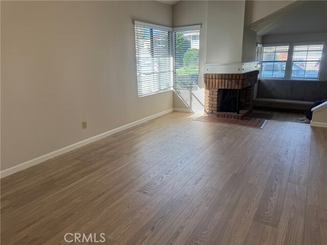 Building Photo - 12 Brookdale