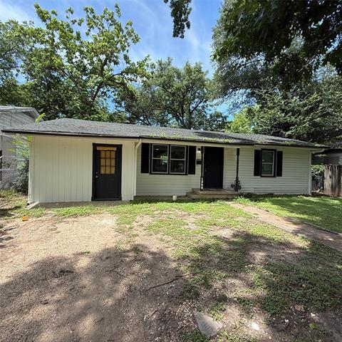 Building Photo - 1306 Liveoak Ave