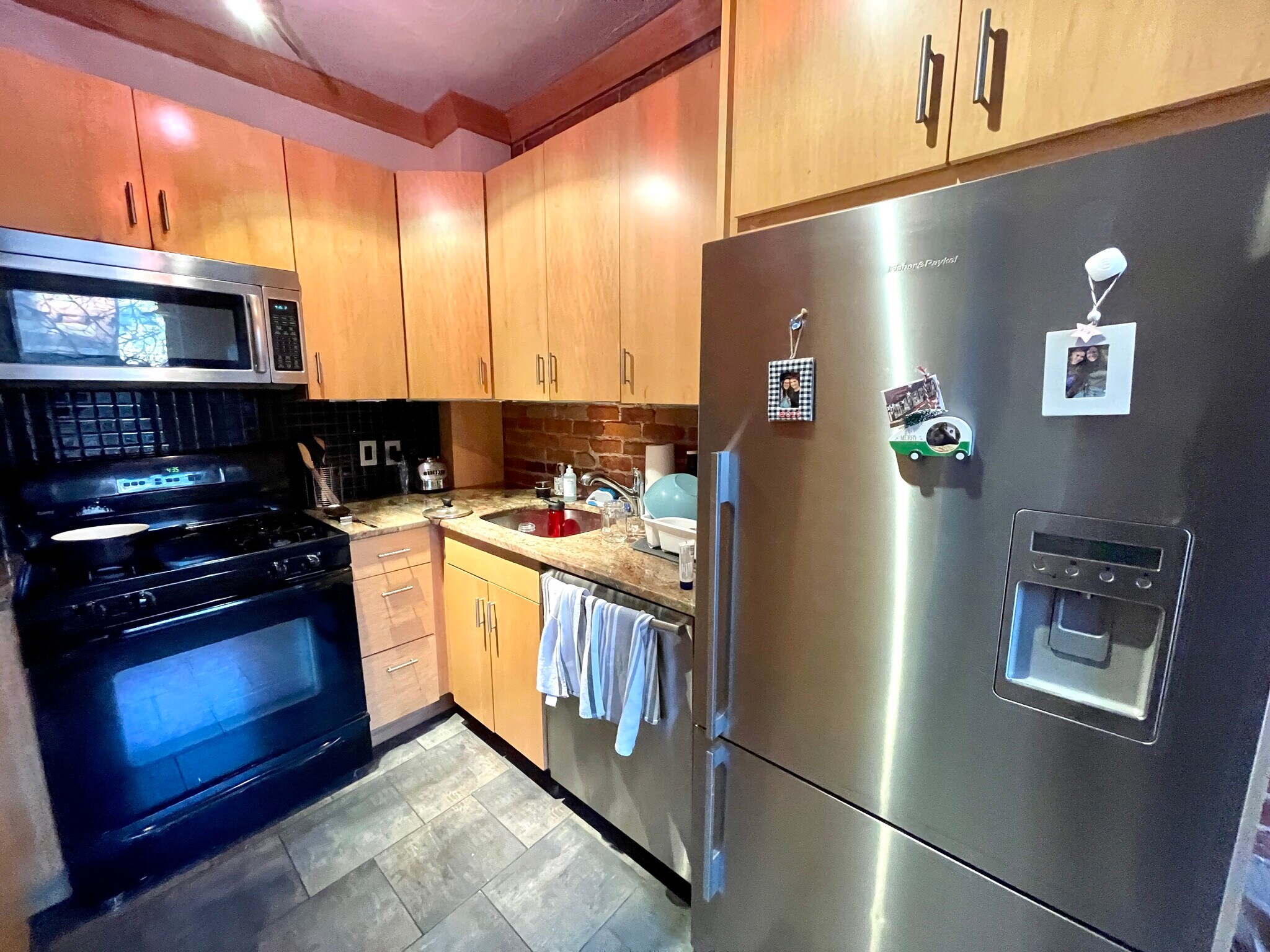 Building Photo - 45 Hemenway St