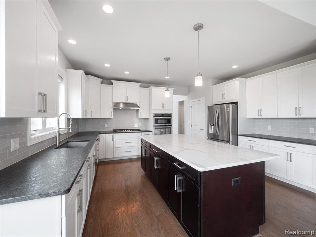 Building Photo - 3017 N Spurway Dr