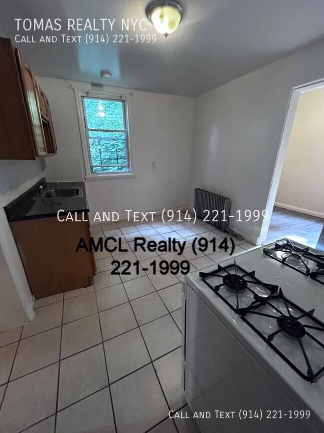 Building Photo - 43 Currans Ln