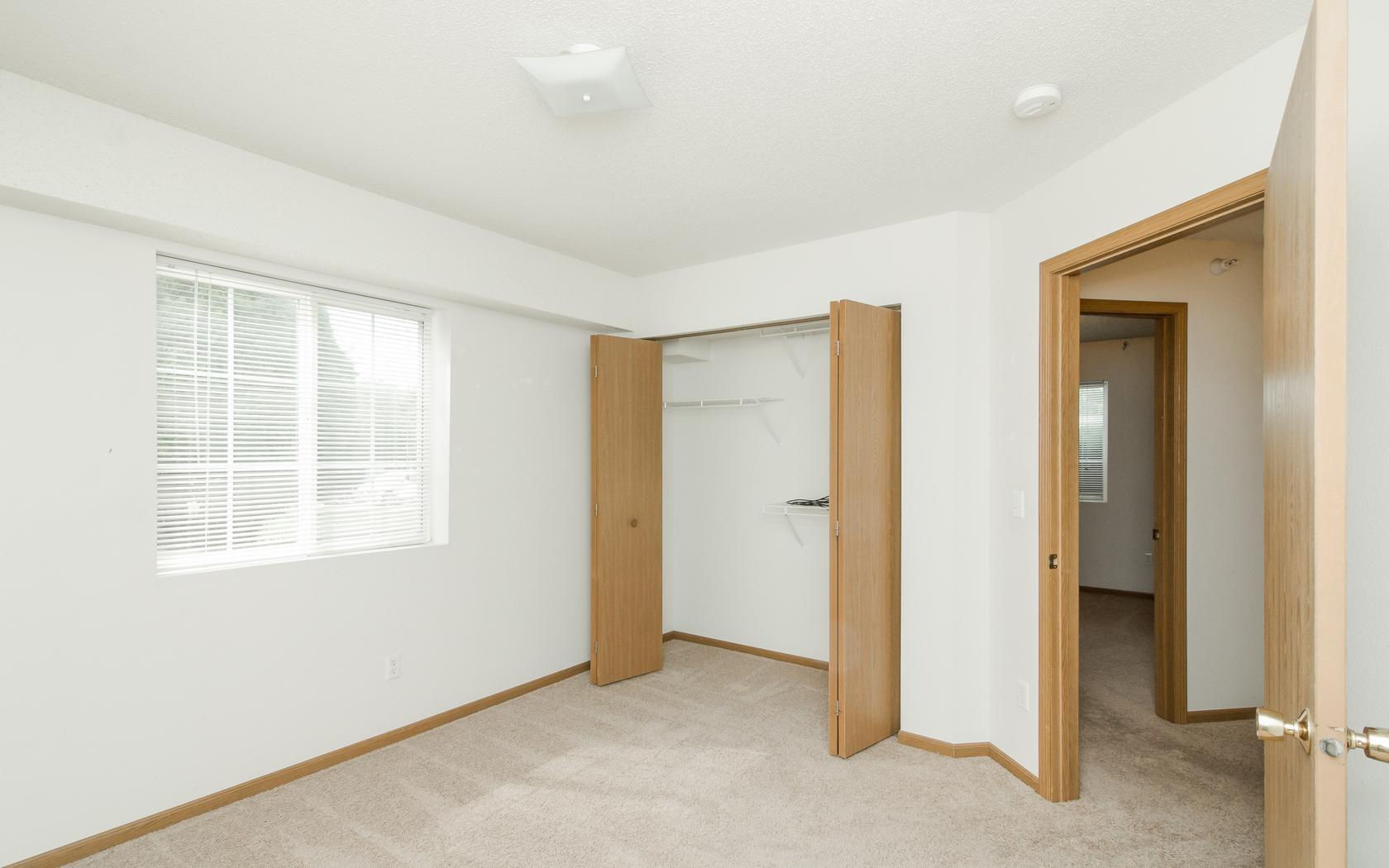 Building Photo - 2518 Rushmore Dr