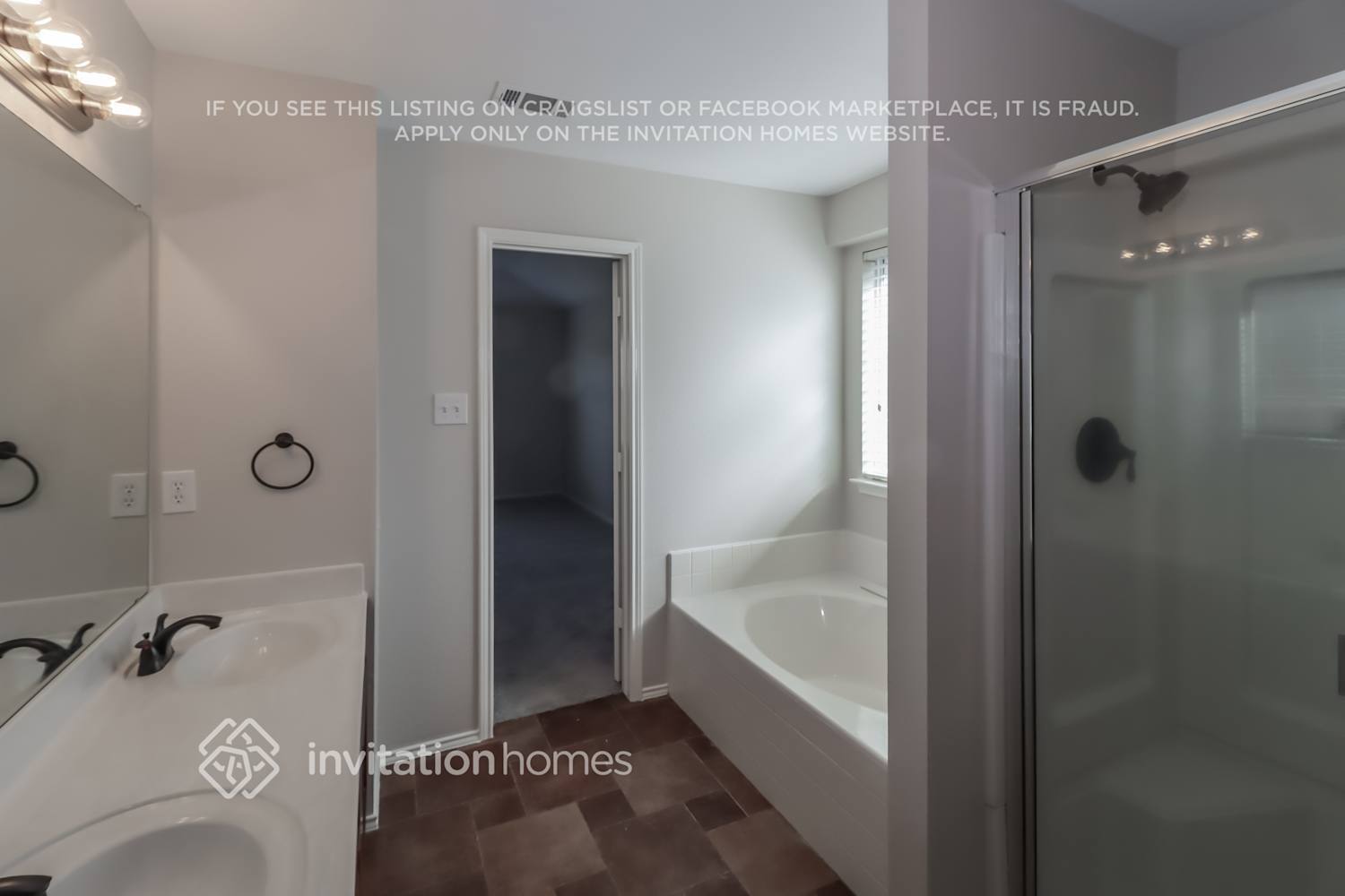 Building Photo - 3405 Charing Cross Rd